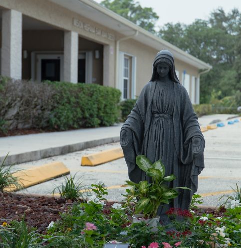 Virgen Maria de San Juan Diego Exterior